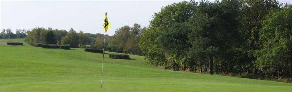 Hotel Du Golf De Clécy Eksteriør billede